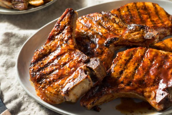 How long to bake pork chops at 375?